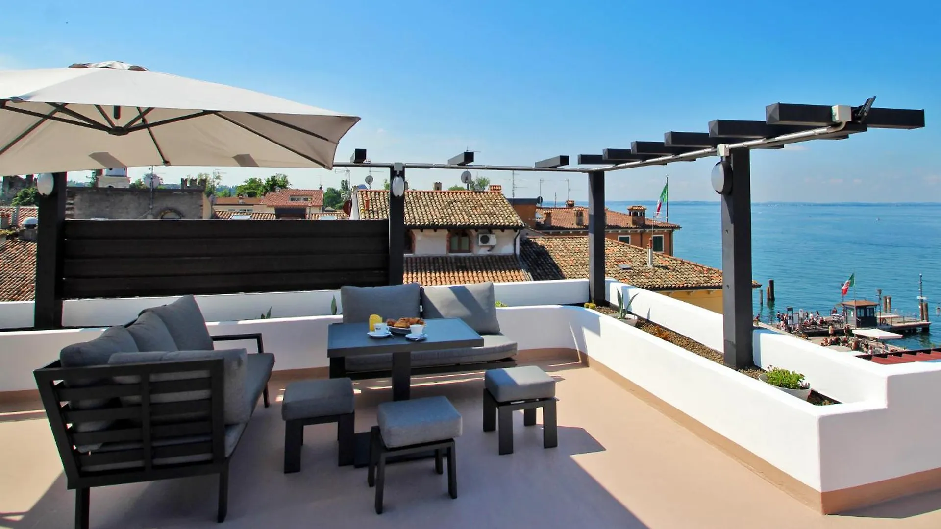 Appartamento Con Vista Mozzafiato Lazise Italien